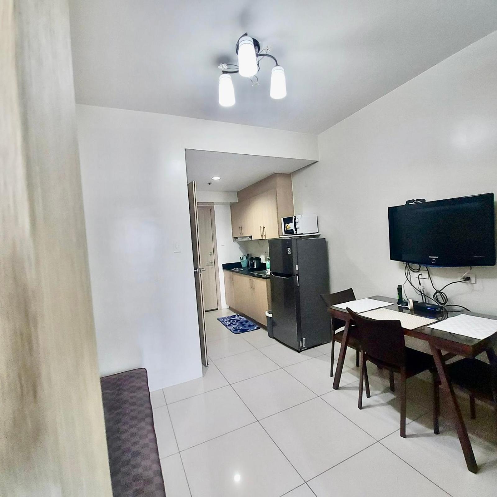 De Luxe, Standard And Studio Suites -The Breeze Residences-Close To Airport,Mall Of Asia, Us Embassy Manila Exteriér fotografie