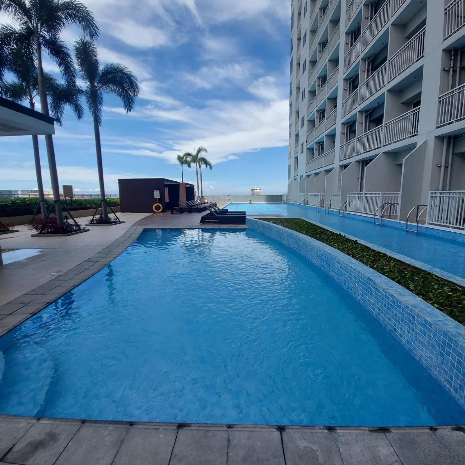 De Luxe, Standard And Studio Suites -The Breeze Residences-Close To Airport,Mall Of Asia, Us Embassy Manila Exteriér fotografie